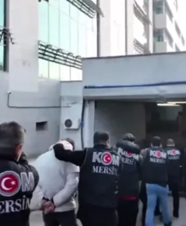 mersin-de-lavas-tekeline-buyuk-darbe-17-tutuklama-milyarlik-hesaplara-el-konuldu-1769410424-663_large