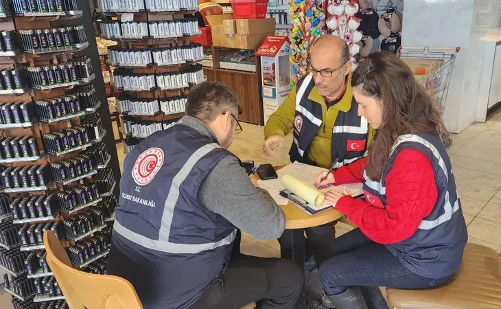 otoyol-uzerindeki-156-firma-denetlendi-158-aykirilik-tespit-edildi-1767627444-469_large