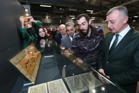 0mukaddes-emanetler-ve-ramazaniyyeler-sergisi-acildi-8