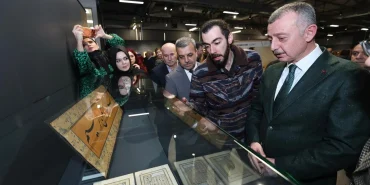 0mukaddes-emanetler-ve-ramazaniyyeler-sergisi-acildi-8