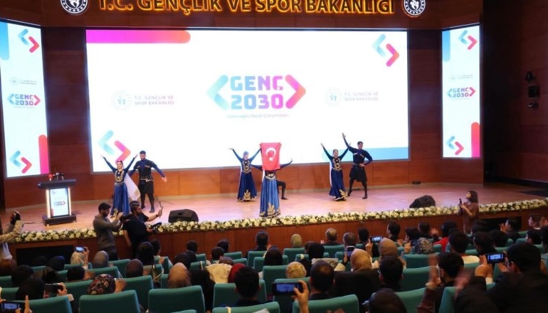 Ankara’da Kars rüzgarları esti