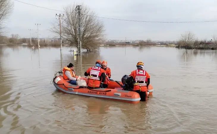 afad-dan-edirne-raporu-taskinlara-539-personelle-mudahale-1771994987-153_large