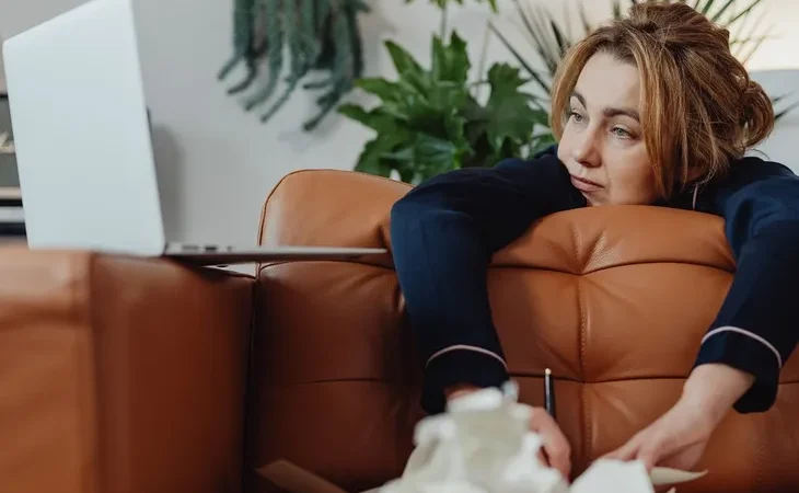 asiri-ekran-kullanimi-hafizayi-ve-dikkati-tehdit-ediyor-1771324797-725_large