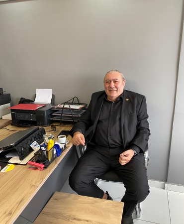 e7424080-58ad-41a3-9e61-6d4b2315a690