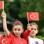 egitimde-ikinci-donem-bayrak-sevgisi-temasiyla-basladi-1770010943-229_large