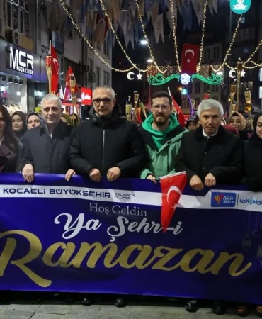 gebze-ramazana-ozel-fener-alayi-ile-aydinlandi-6