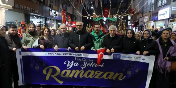 Ramazan sevinci Gebze’de meydanlara taştı