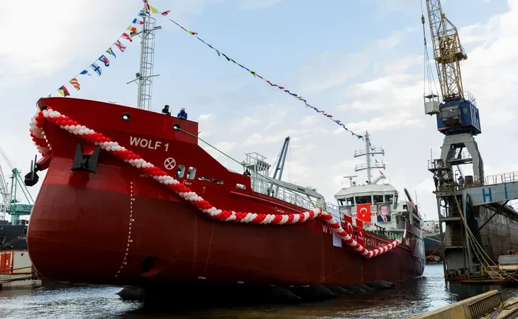 İlk sıfır emisyonlu tanker “WOLF 1” denize indirildi