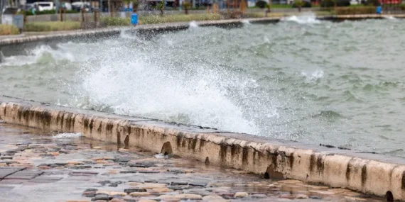 İzmir’deki deniz yükselmesi ters barometre etkisi!