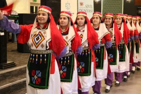 kocaeli-de-ardahan-in-kurtulusuna-gorkemli-kutlama-1770708193-469_large