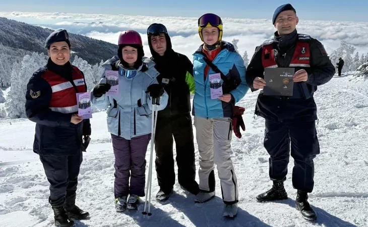 uludag-da-jandarma-dan-kades-farkindaligi-1770562574-374_large