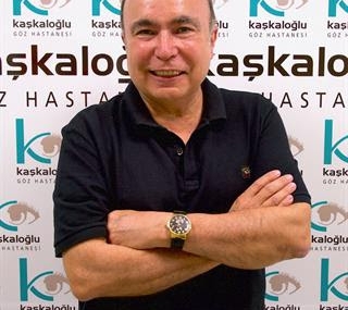 Uzun Süre Ekrana Bakmak Miyop Hastalığını Artırıyor
