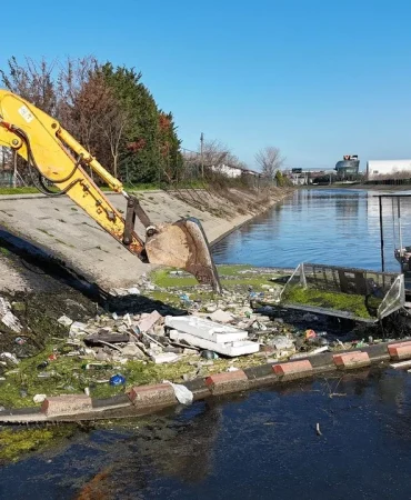 12-metrekup-atik-denize-ulasmadan-toplandi-1