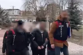 22-ilde-dev-operasyon-390-dolandirici-yakalandi-1772882007-728_large