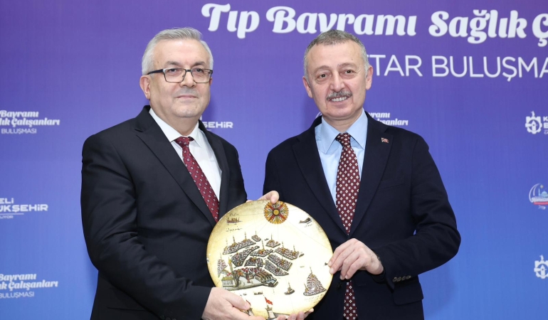 Başkan Büyükakın'dan sağlıkçılara teşekkür (2)