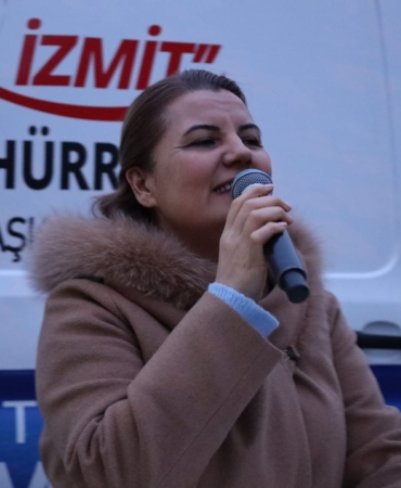 Fatma Başkan, Akarca’da yüzlerce vatandaşlarla aynı sofrada buluştu (6)