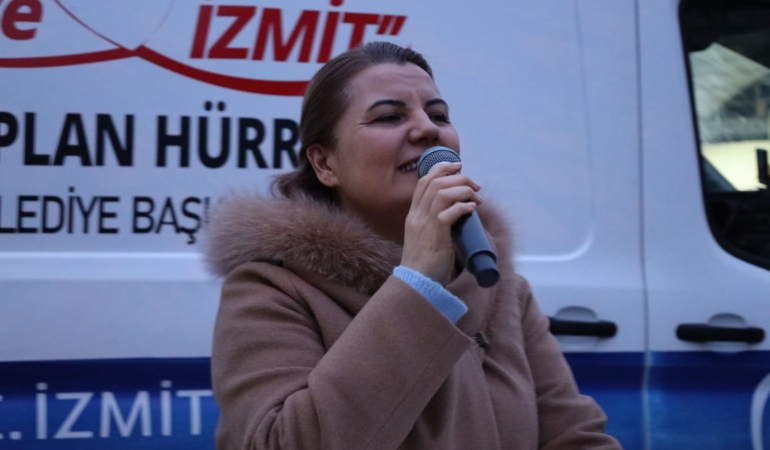 Fatma Başkan, Akarca’da yüzlerce vatandaşlarla aynı sofrada buluştu (6)