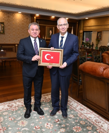 Kocaeli Üniversitesi Rektörü Prof. Dr. Nuh Zafer Cantürk Genel Başkan Yardımcısı Ümit Turhan