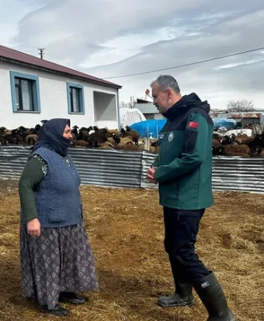 agri-valisi-nden-cat-kapi-vali-bozkurt-gununu-koylerde-gecirdi-1774768036-942_large