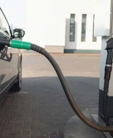 akaryakitta-indirim-yolda-1649487680-855_large