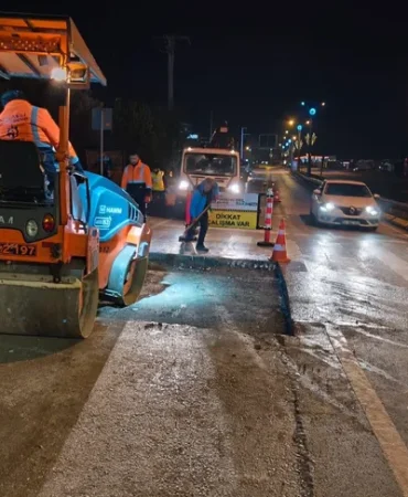 bu-belediye-millet-uykudayken-calisiyor-1773442022-212_large