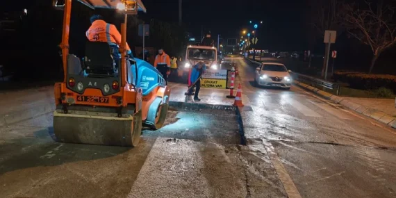 Bu belediye millet uykudayken çalışıyor