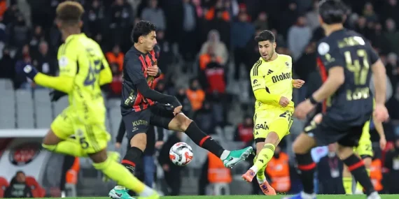 fenerbahce-de-tedesco-krizi-1773440405-864_large