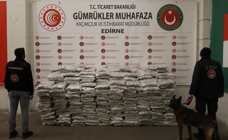 kapikule-de-1-4-ton-esrar-ele-gecirildi-1772695998-228_large