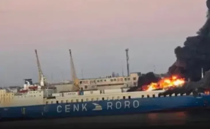 rusya-turk-yuk-gemisini-vurdu-1765604145-675_large