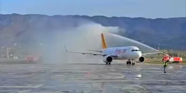 tokat-izmir-ucuslari-basladi-ilk-sefere-su-taki-seremonisi-1774791386-135_large