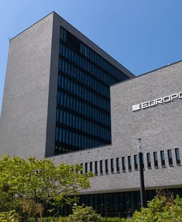 uluslararasi-baybasin-suc-orgutune-darbe-kacakcilik-gelirlerine-el-konuldu-1774869449-250_large