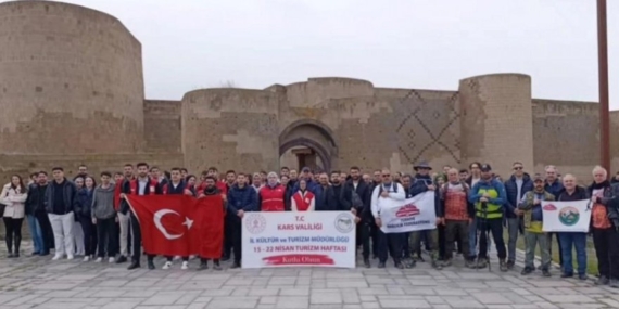 Ani’de Turizm Haftası yürüyüşle taçlandı