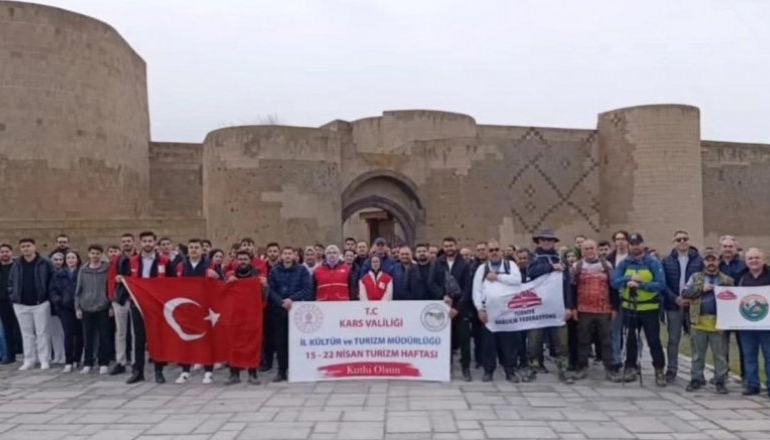 Ani’de Turizm Haftası yürüyüşle taçlandı