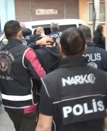 bursa-da-uyusturucu-ile-mucadele-60-tutuklama-1690992843-383_large