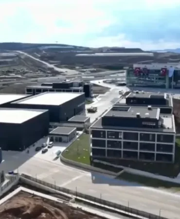 erdogan-savunmada-tam-bagimsiz-turkiye-icin-kritik-esigi-asiyoruz-1775570482-297_large