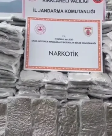 istanbul-aciklarinda-narko-operasyon-6-gozalti-1776170406-660_large