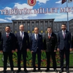 mhp-kocaeli-bahceli-nin-grup-toplantisinda-tek-yurek-9843
