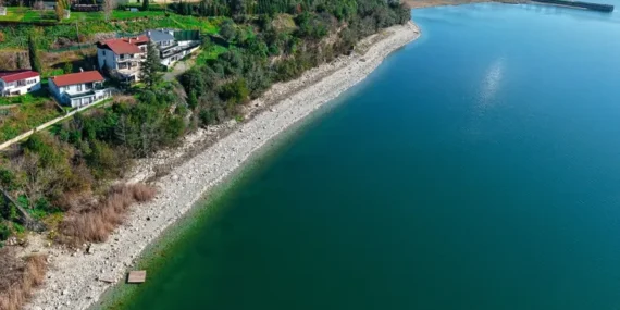 Sapanca kıyılarında kaçak iskele temizliğinde ikinci etap