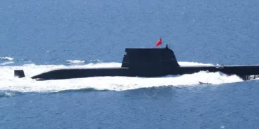 savunma-sanayi-gucleniyor-yeni-denizalti-ilk-seferine-cikti-1776868302-915_large