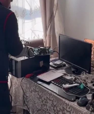 yasa-disi-bahise-dev-operasyon-50-milyar-tl-lik-para-trafigi-ortaya-cikti-1777039249-135_large