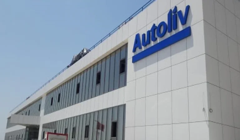 autolive-9uED_cover