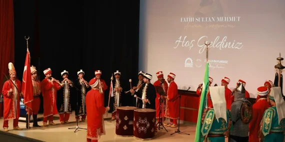 Gebze’de Fatih Sultan Mehmet vefatının 545. sene-i devriyesinde anıldı