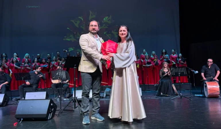 Bu konserde Kocaeli türkülerle bir oldu (9)