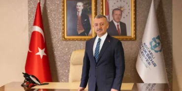 tahir-buyukakindan-babalara-vefa-mesaji-o-cinarlarin-golgesindeyken-kiymetlerini-bilelim-wwwcagdaskocaelicom-1