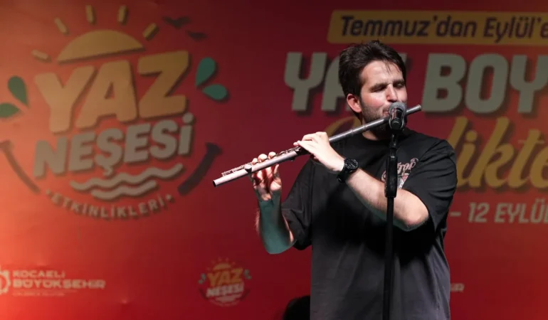 Büyükşehir yaza renk katıyor (9)