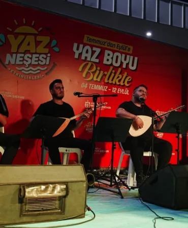 Milli İrade Meydanı yaz akşamlarının buluşma noktası oluyor (9)
