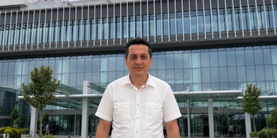 KAMU HİZMETİ KARTA MAHKÛM EDİLEMEZ!