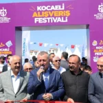 buyukakin-kurdeleyi-kesti-hayirli-isler-diledi-1