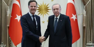 cumhurbaskani-erdogan-nato-genel-sekreteri-rutte-ile-kulliye-de-gorustu-1783353154-83_large