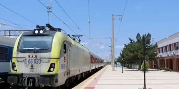 edirne-halkali-bolgesel-tren-seferleri-iki-gun-iptal-1785173322-964_large